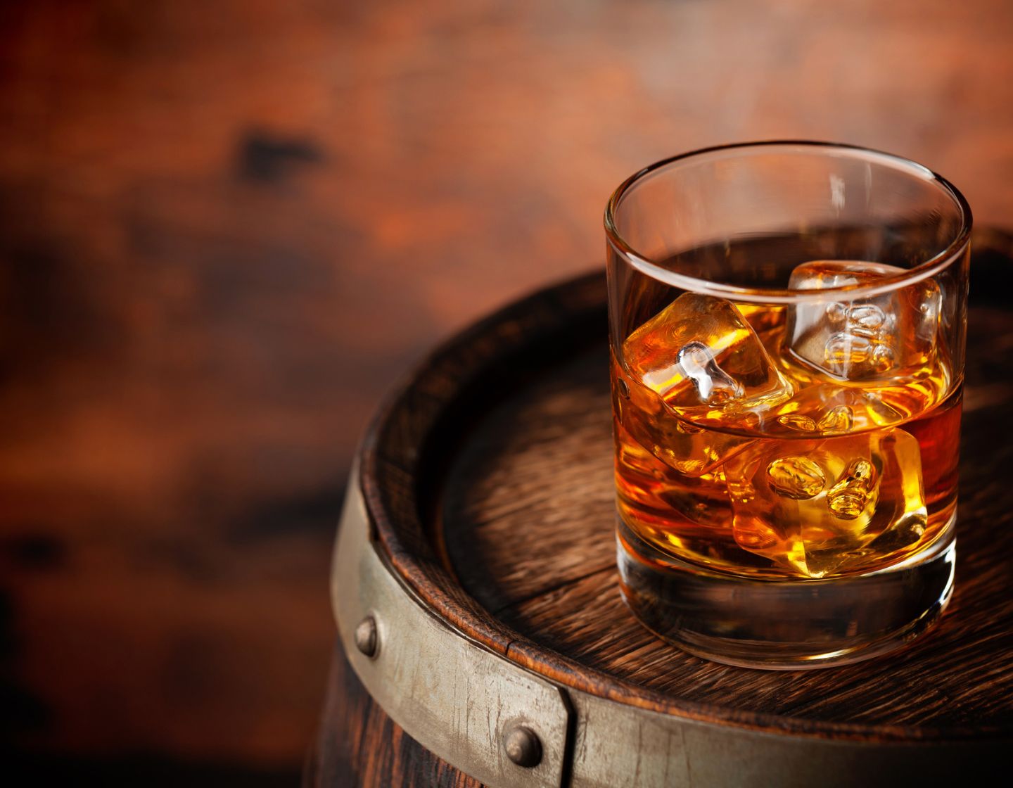 media_mlkn3pbg_dba_scotch_whisky_cat_page_hero