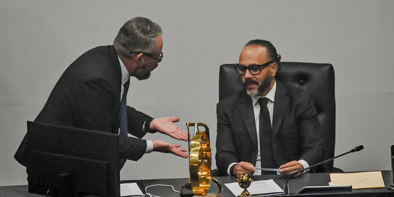 5-Oficialismo-R